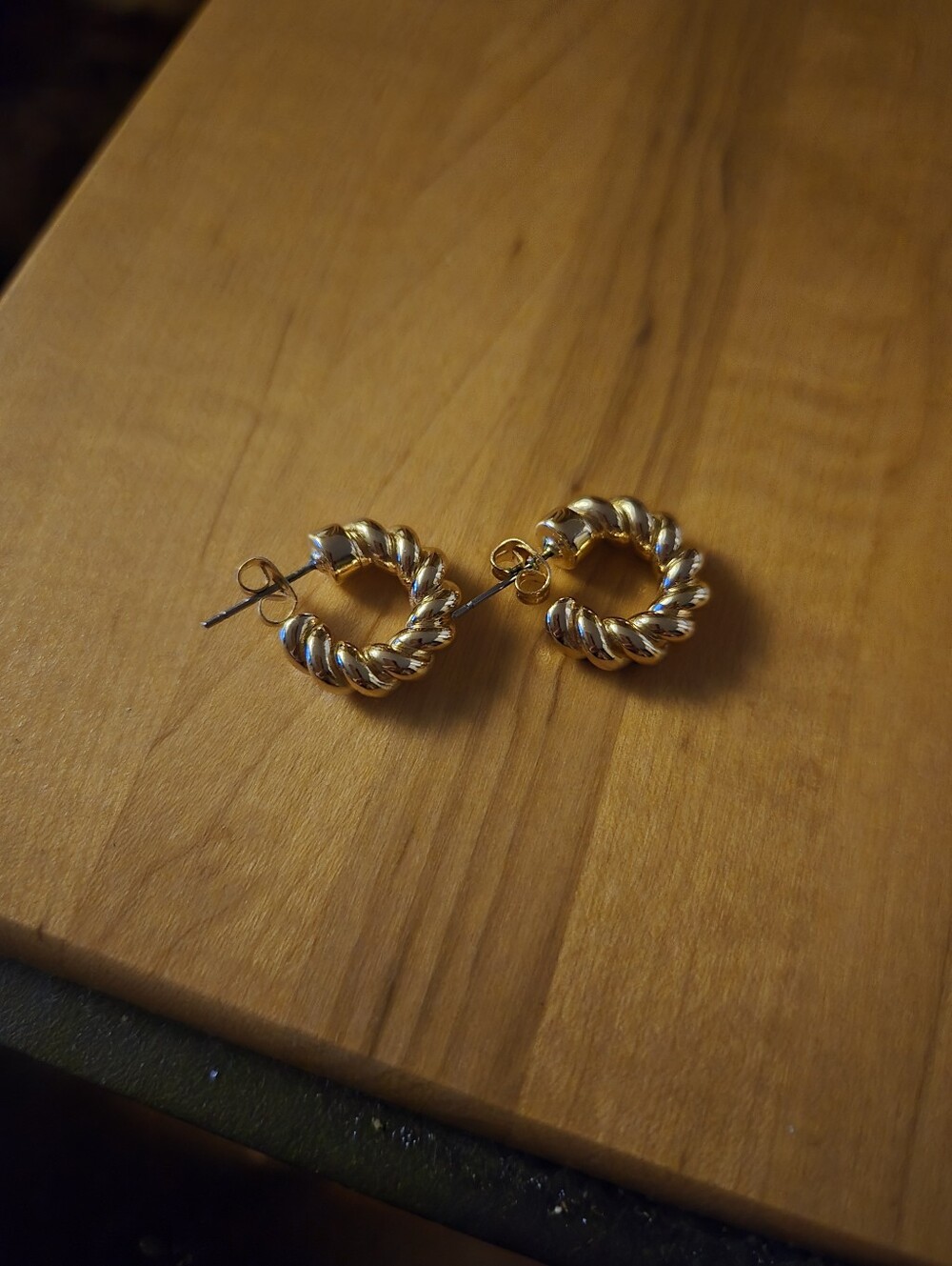 Boutique Gold Twisted Hoop Stud Earrings - Women Jewelry